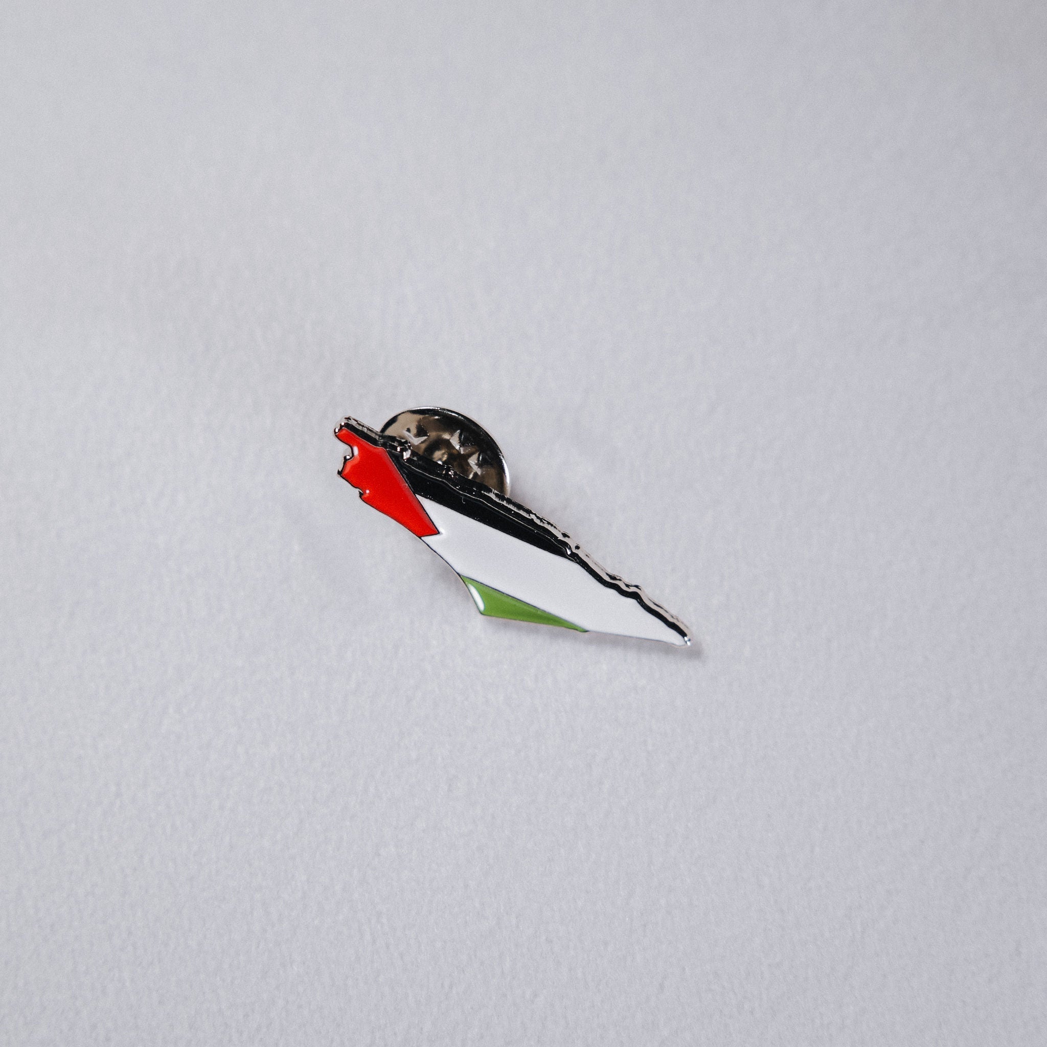 Palestine Flag Pin — image 4