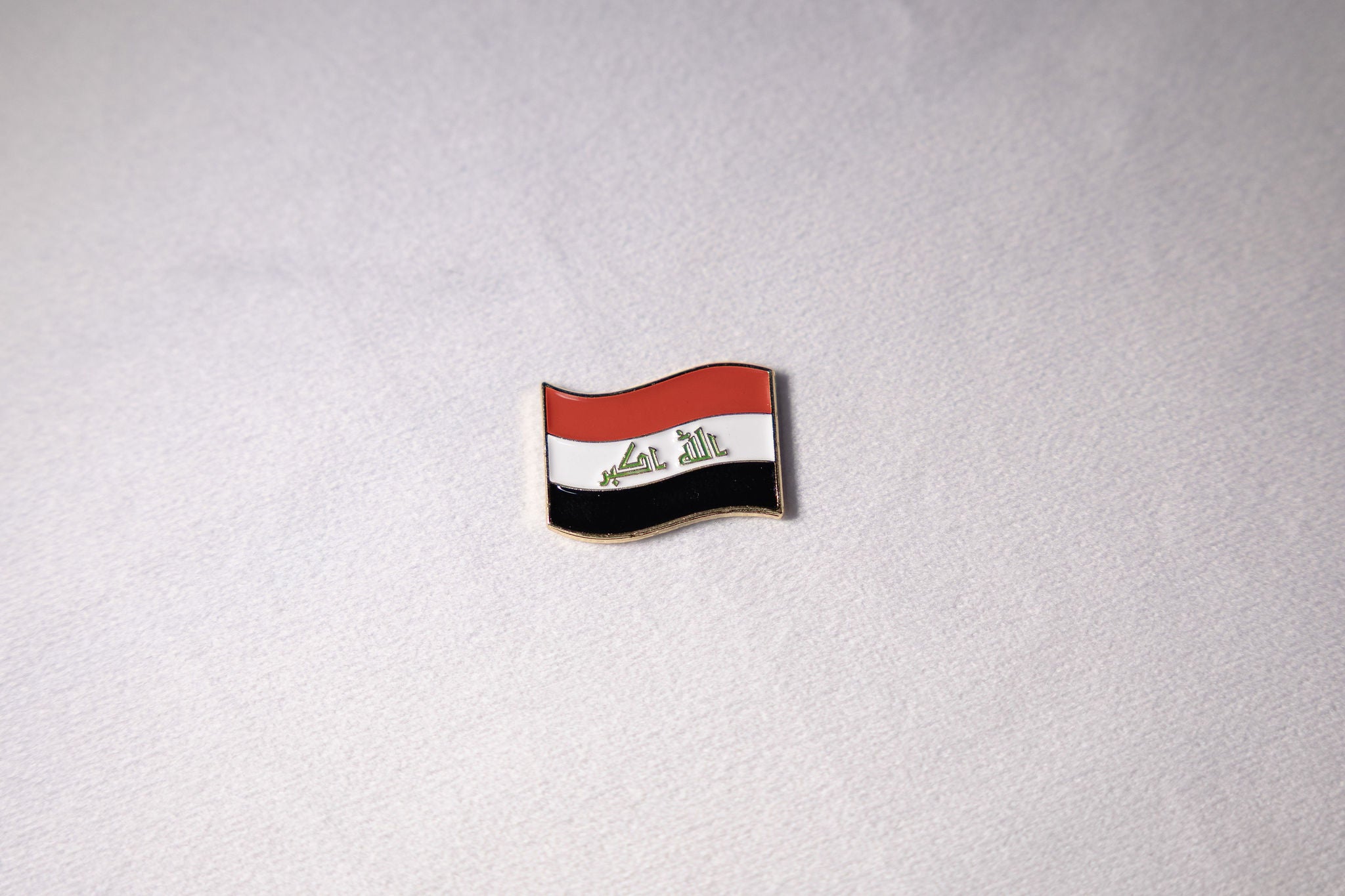 Waving Iraqi Flag Sticker — image 1